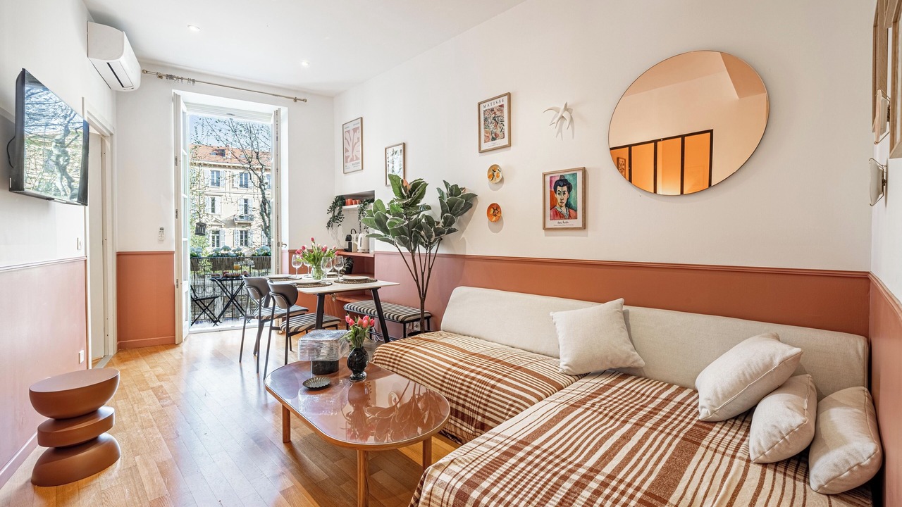 Photo of Livingroom in Musicians Quarter