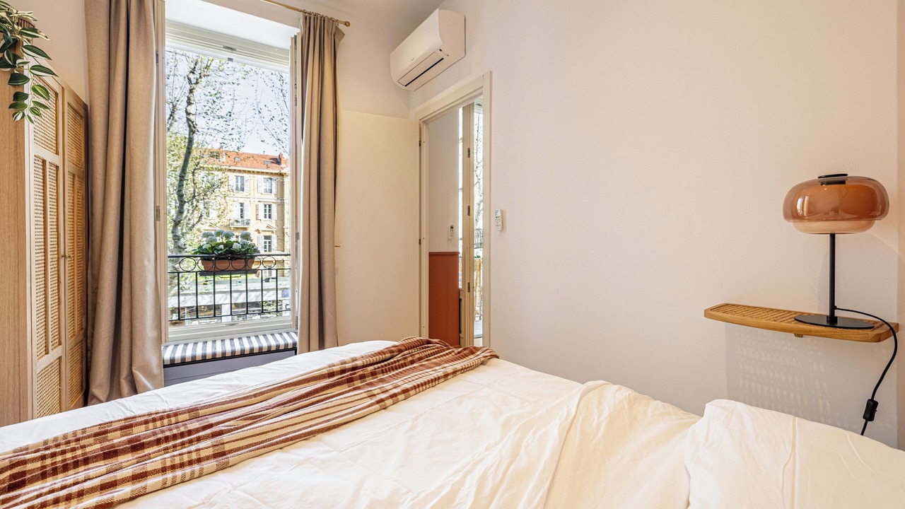Photo of Bedroom in Musicians Quarter