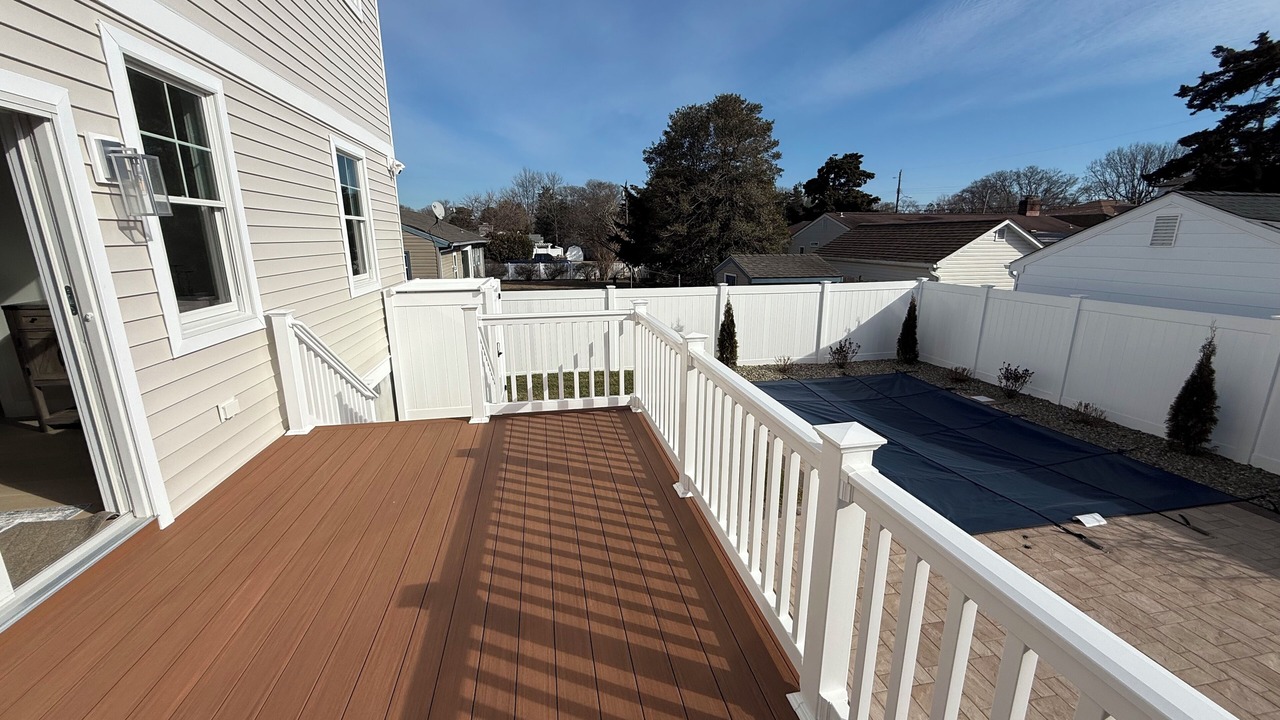 Photo of Patio Balcony in Town Bank