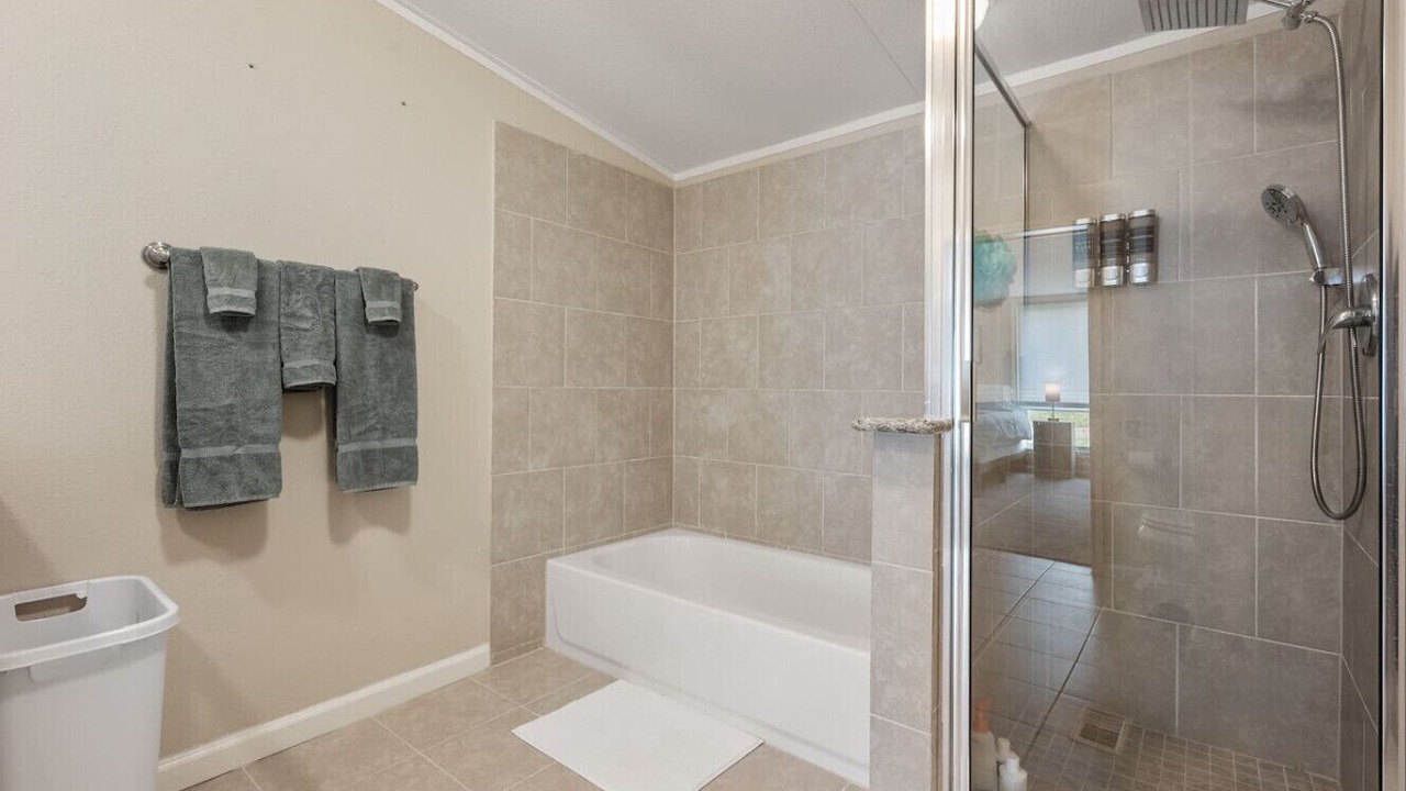 Photo of Bathroom in Kemp