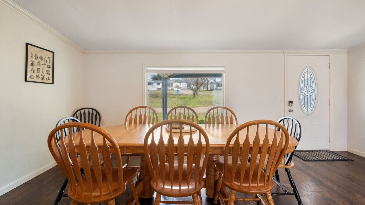 Photo of Others in Kemp