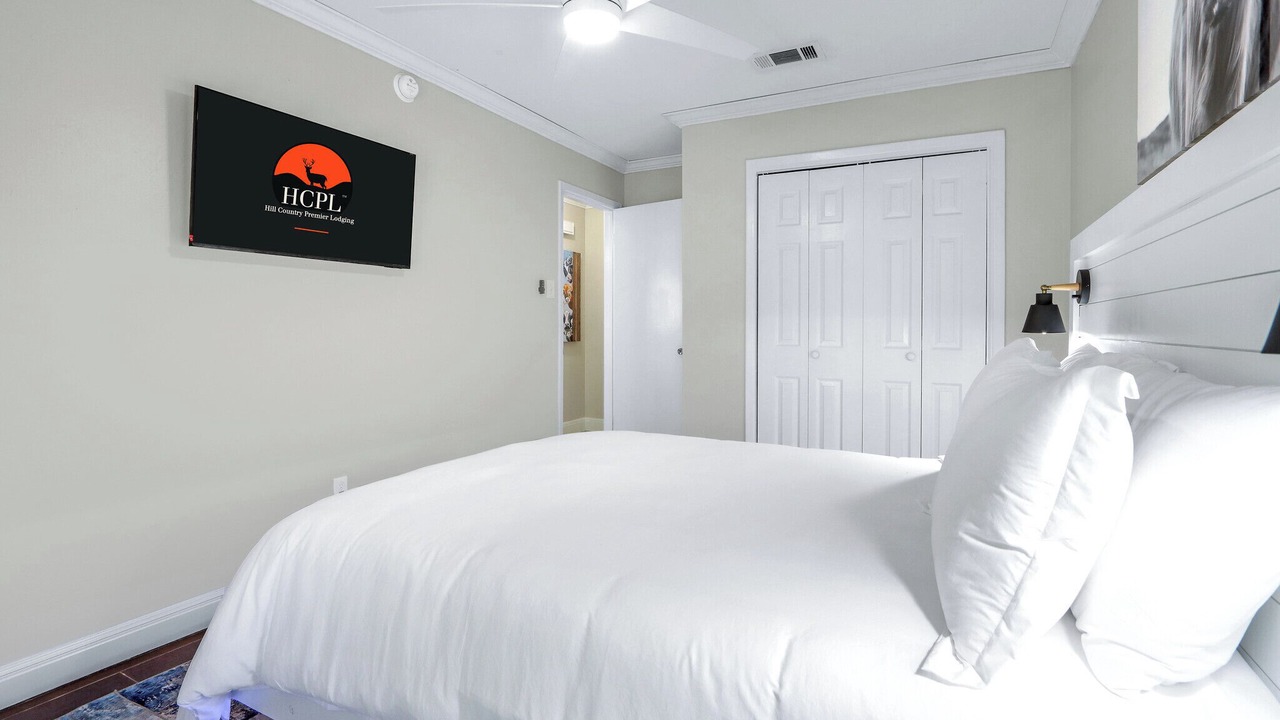Photo of Bedroom in Elgin