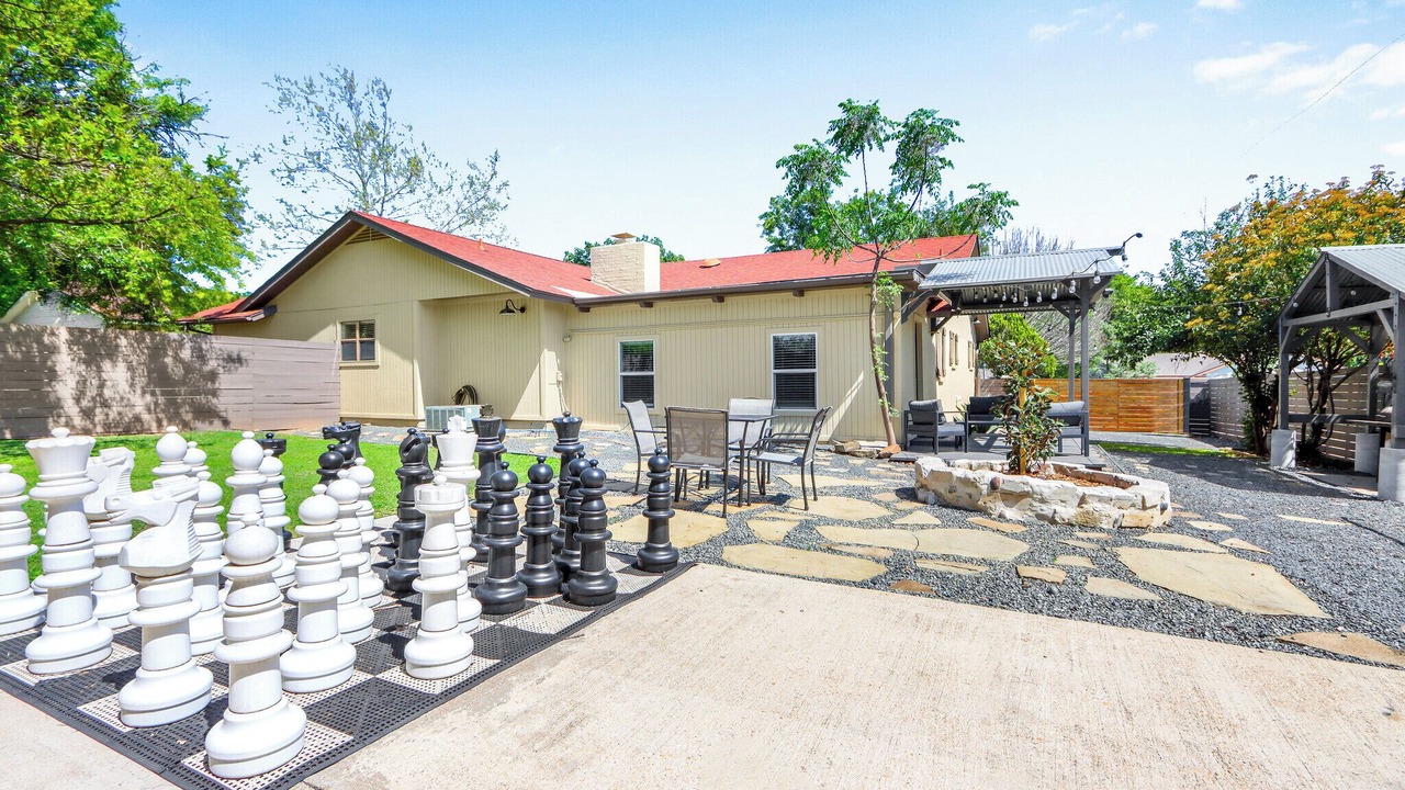 Photo of Outdoor in Elgin
