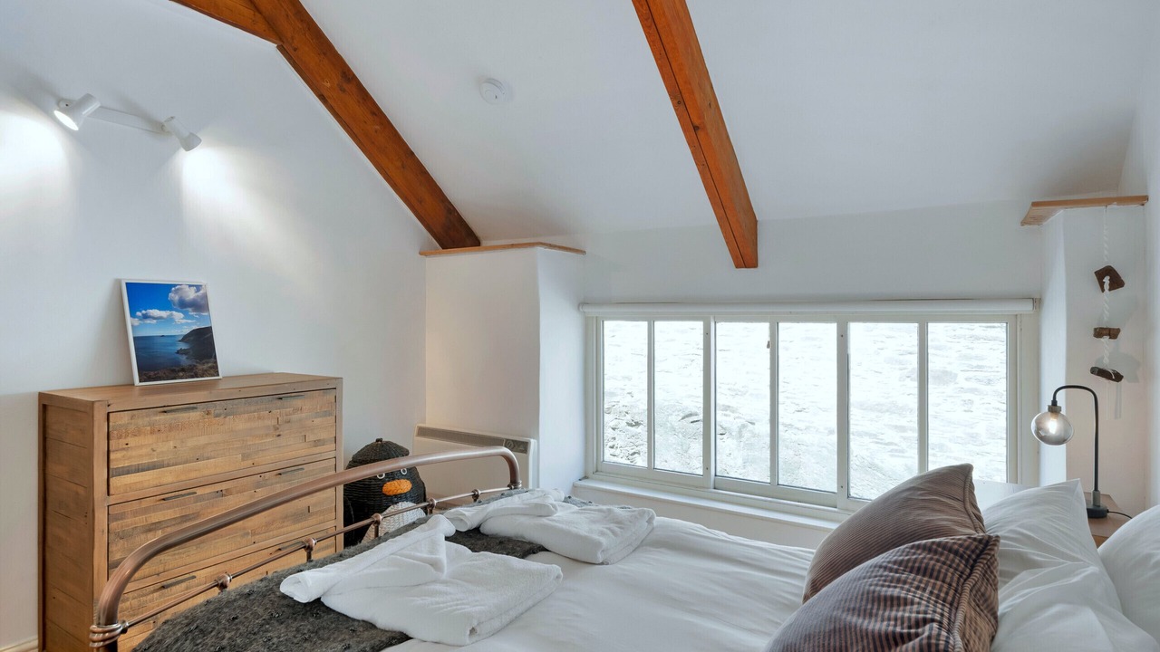 Photo of Bedroom in Portloe