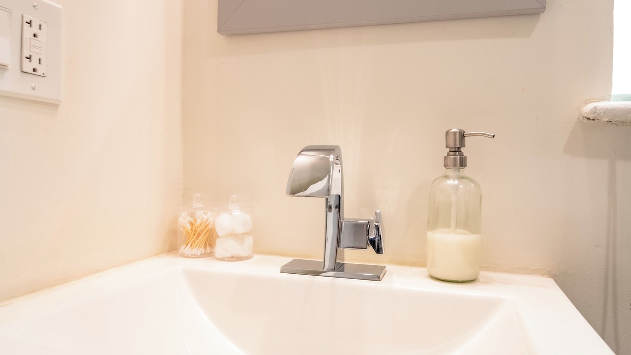 Photo of Bathroom in Rush and Division