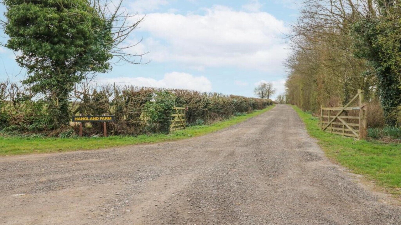 Photo of Others in Brackley