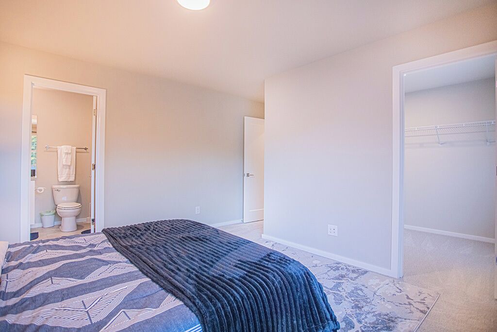 Photo of Bedroom in Port Orchard