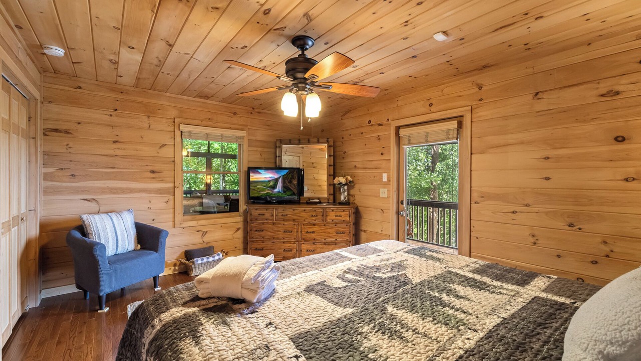 Photo of Bedroom in Ridges Over the Lake
