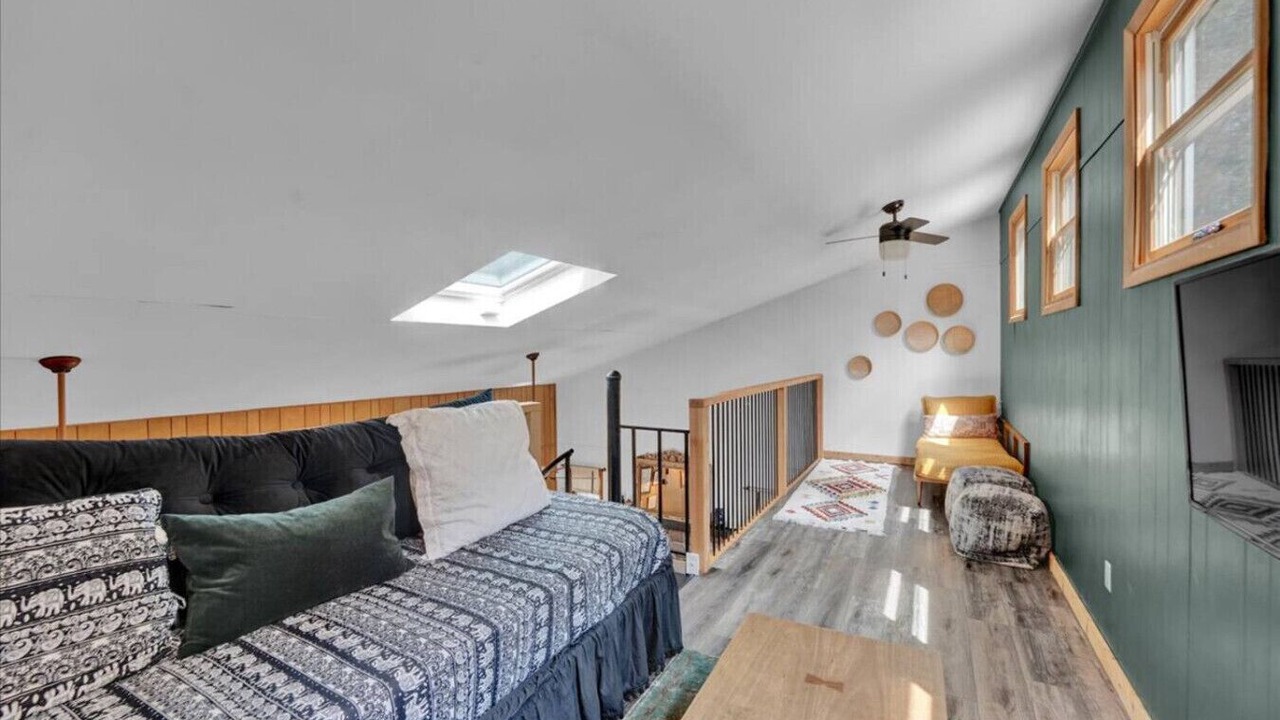 Photo of Bedroom in Blakeslee