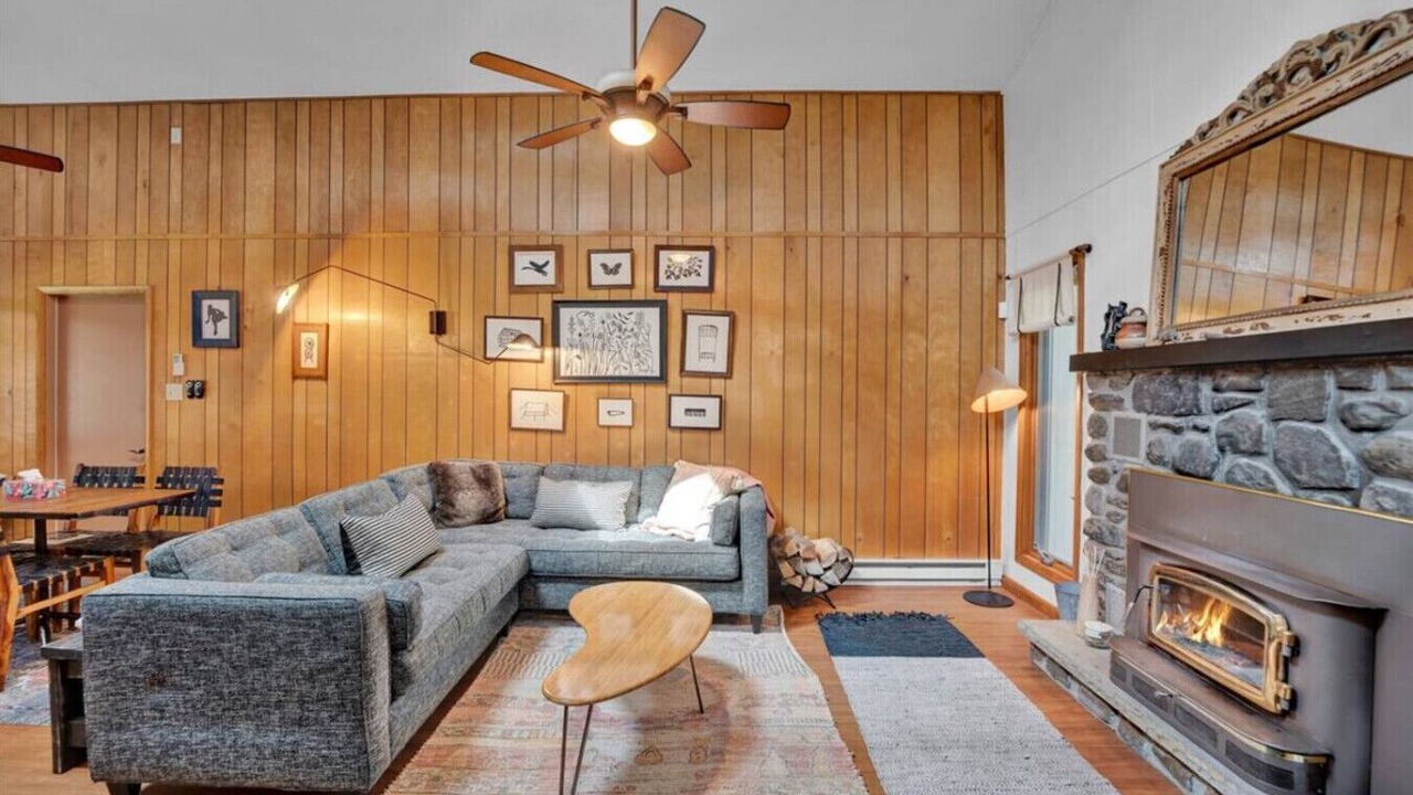 Photo of Livingroom in Blakeslee