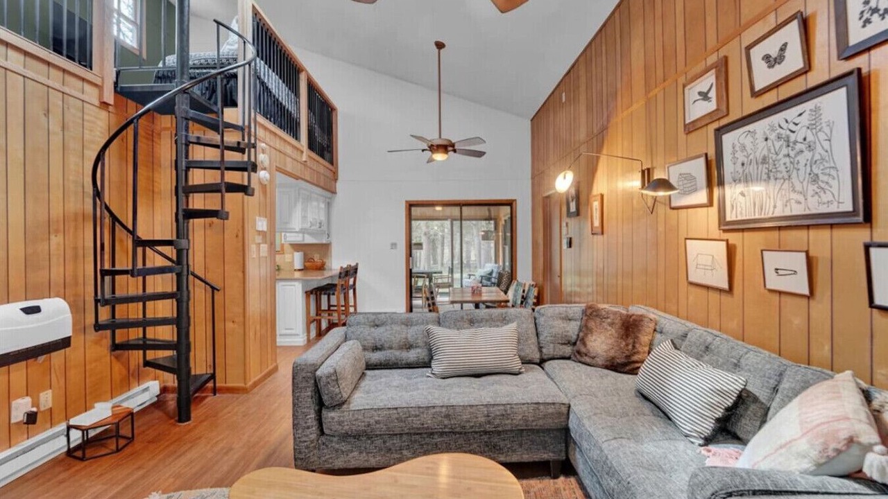 Photo of Livingroom in Blakeslee