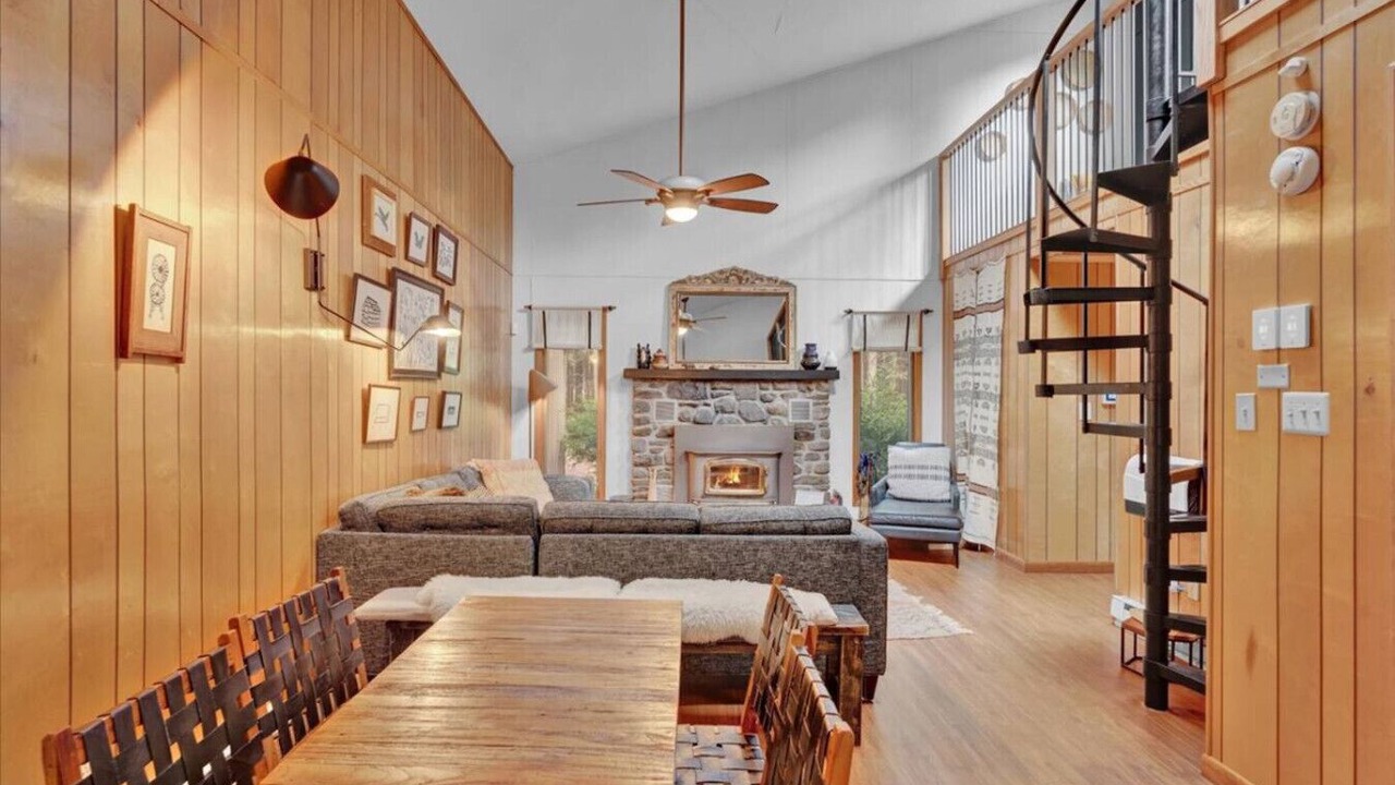 Photo of Livingroom in Blakeslee