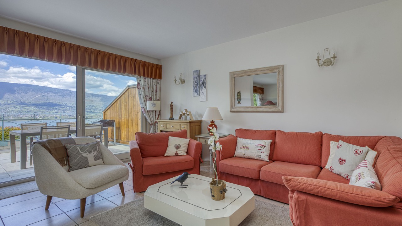 Photo of Livingroom in Talloires-Montmin