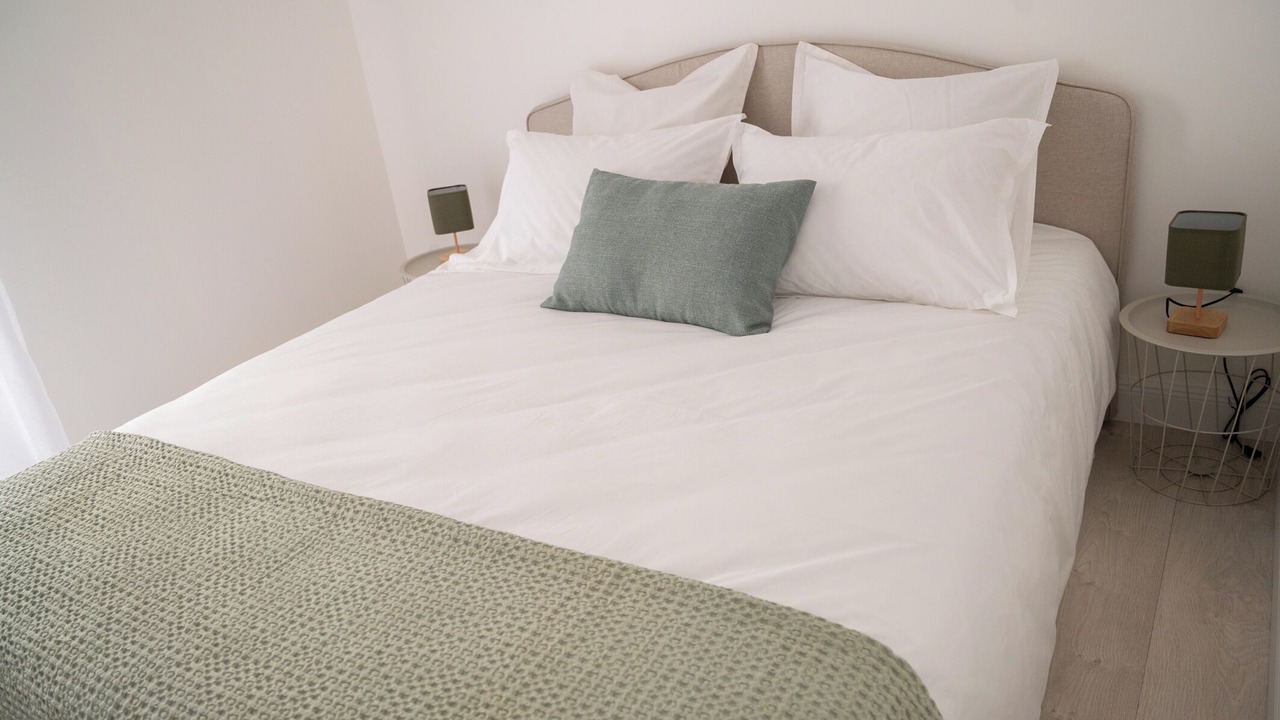 Photo of Bedroom in Beziers City Centre