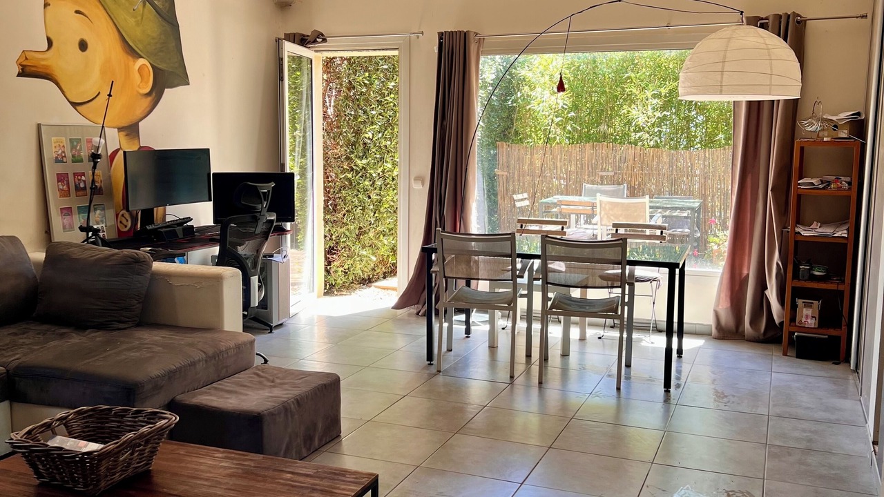 Photo of Livingroom in Saint-Just