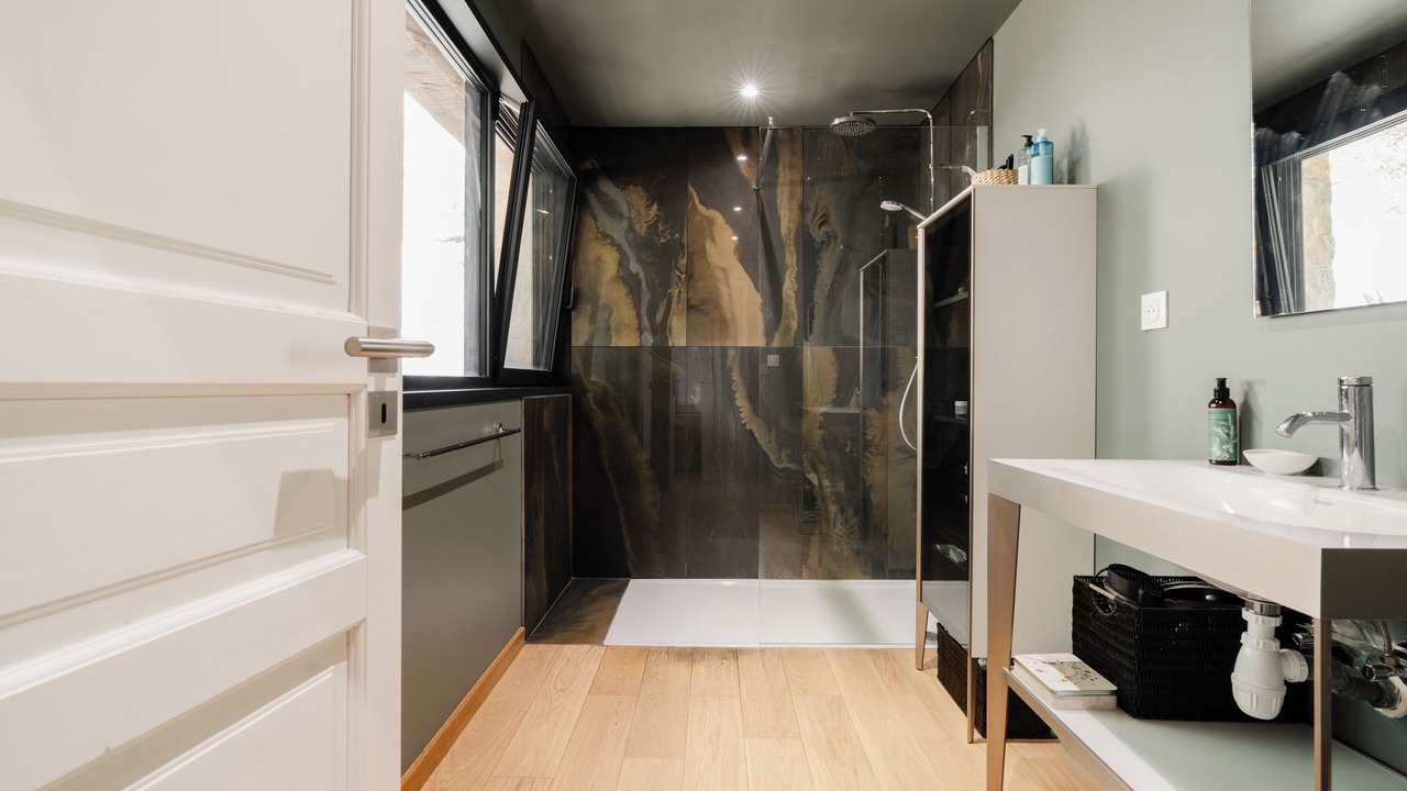 Photo of Bathroom in Camelas