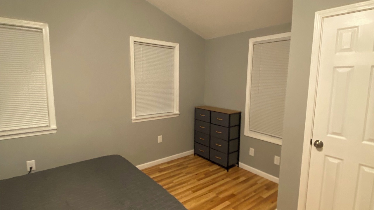 Photo of Bedroom in Downtown Niagara Falls