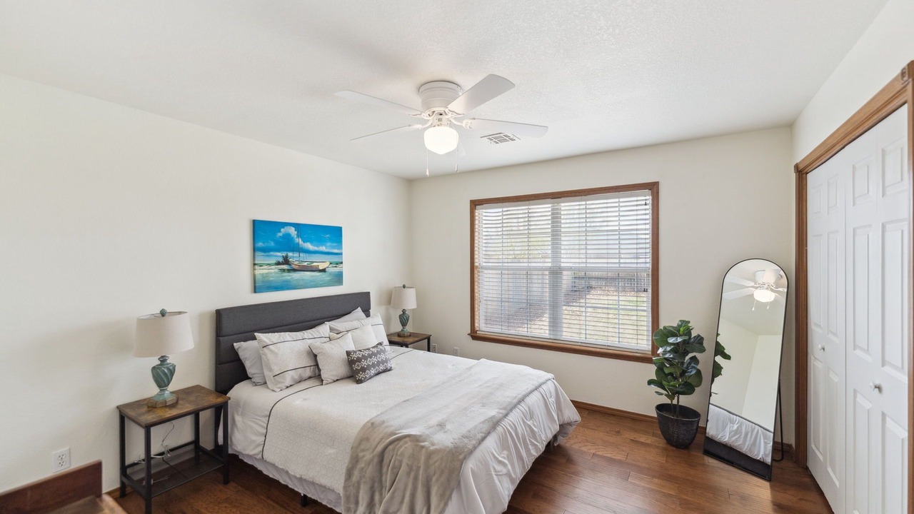 Photo of Bedroom in Pryor