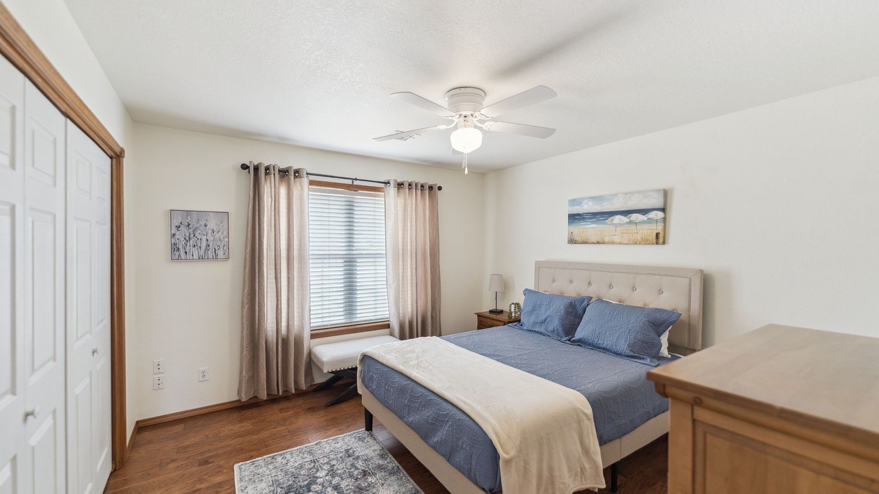 Photo of Bedroom in Pryor