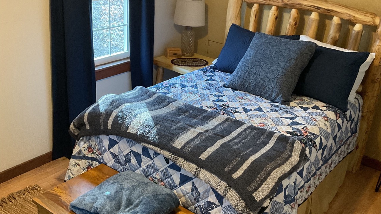Photo of Bedroom in Deer
