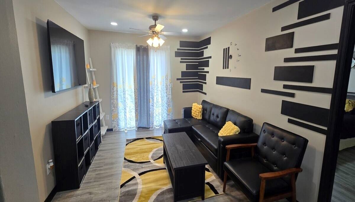 Photo of Livingroom in Radcliff