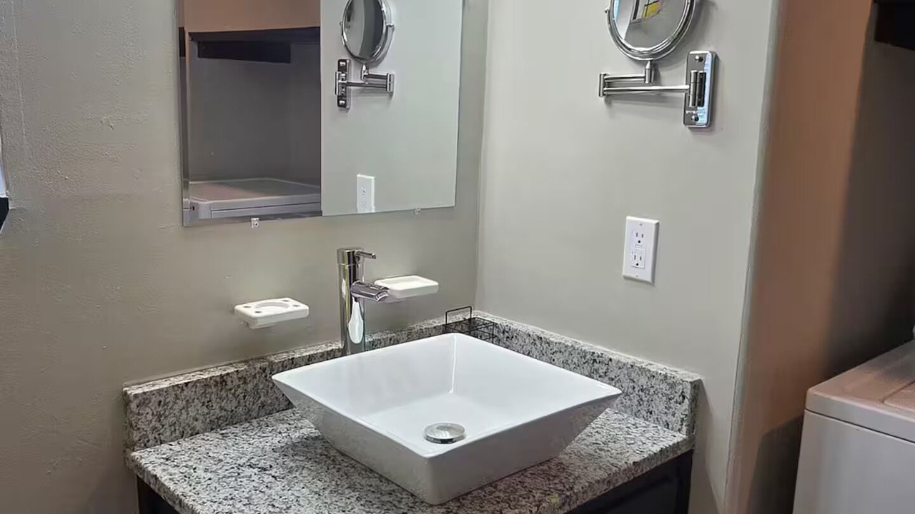 Photo of Bathroom in Radcliff