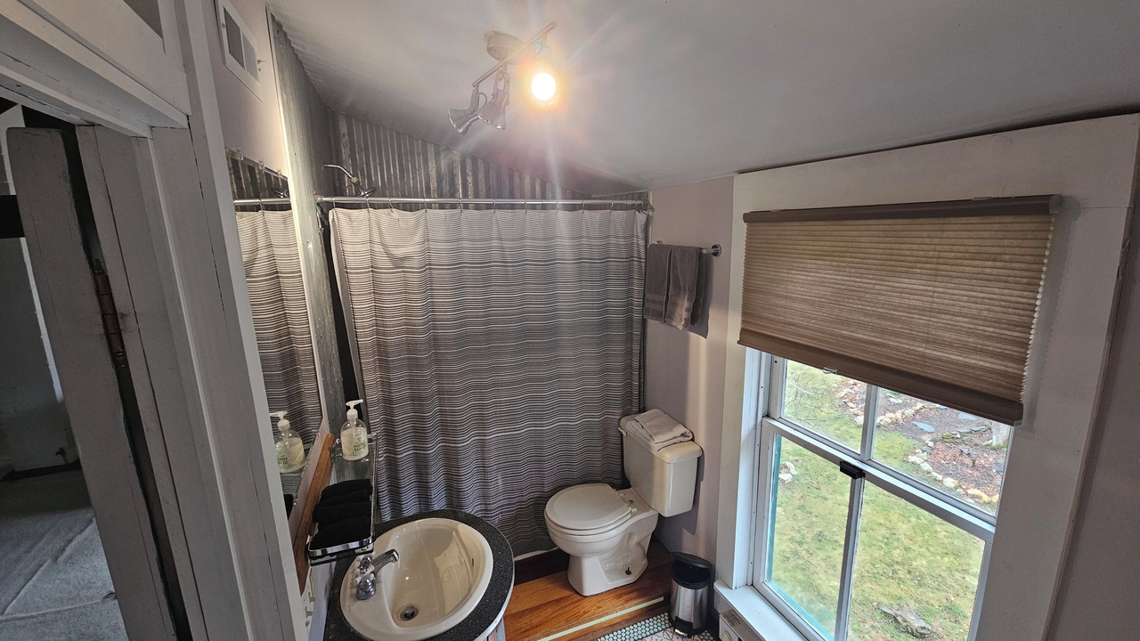 Photo of Bathroom in Court House
