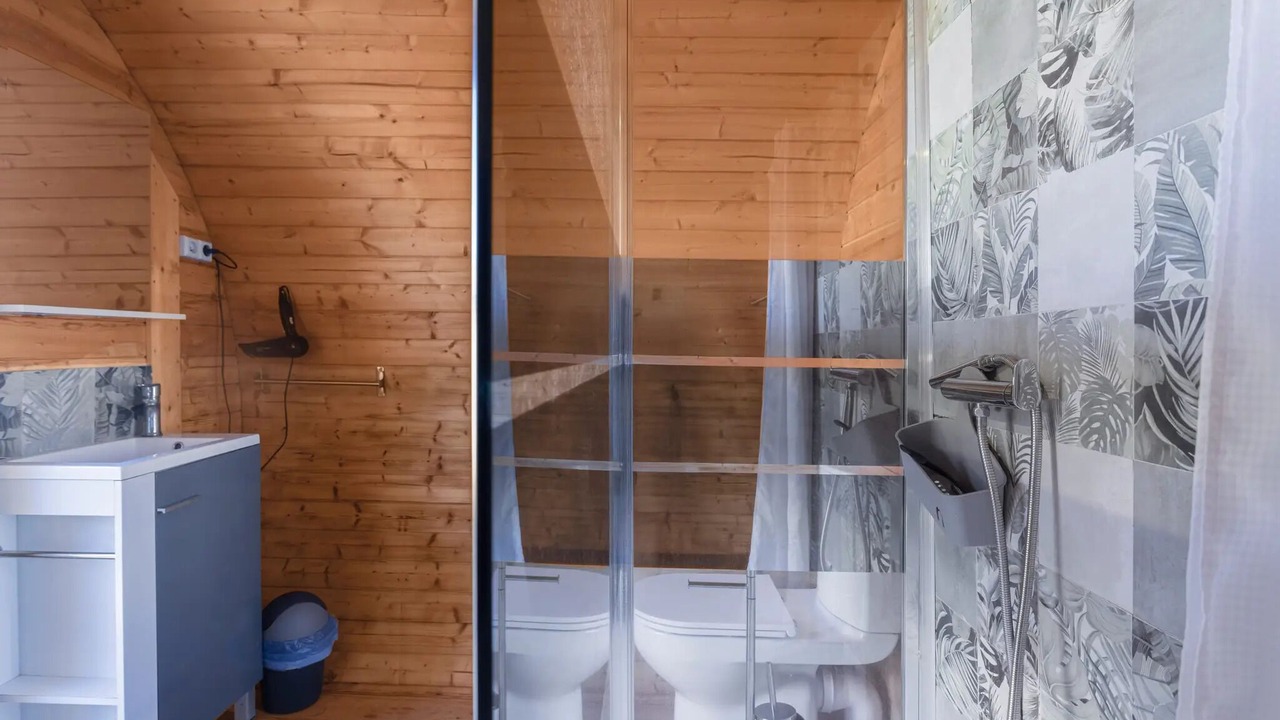 Photo of Bathroom in Saint-Andre