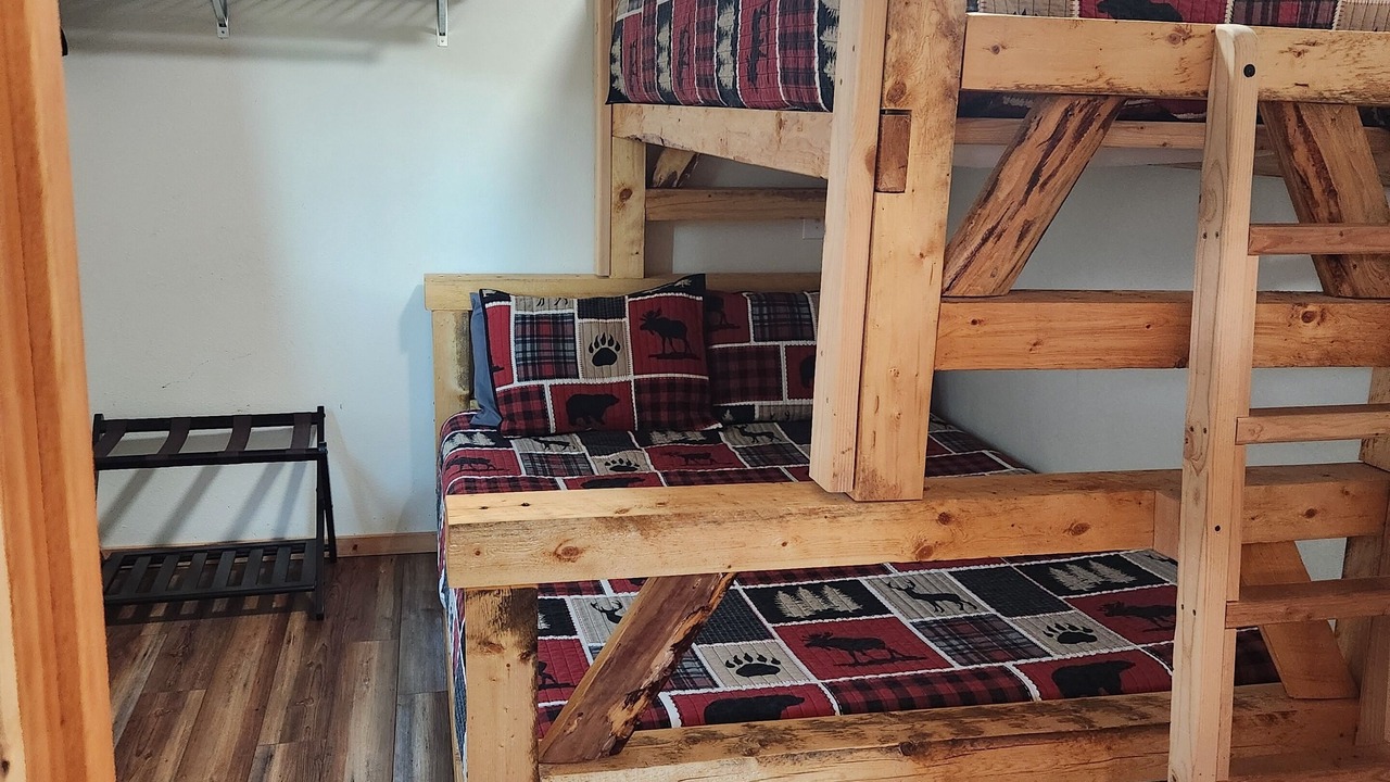 Photo of Bedroom in Lazy Mountain