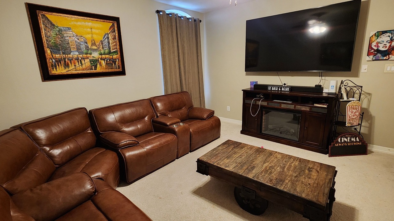 Photo of Livingroom in Cypress