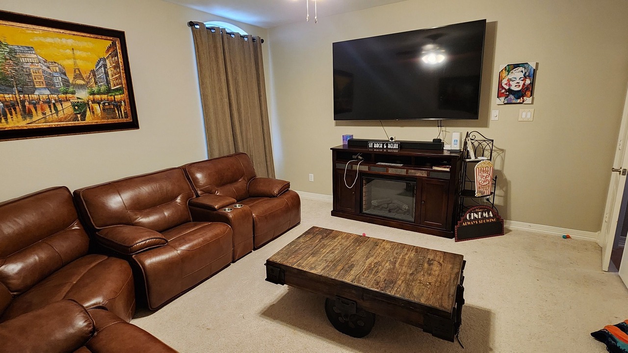 Photo of Livingroom in Cypress