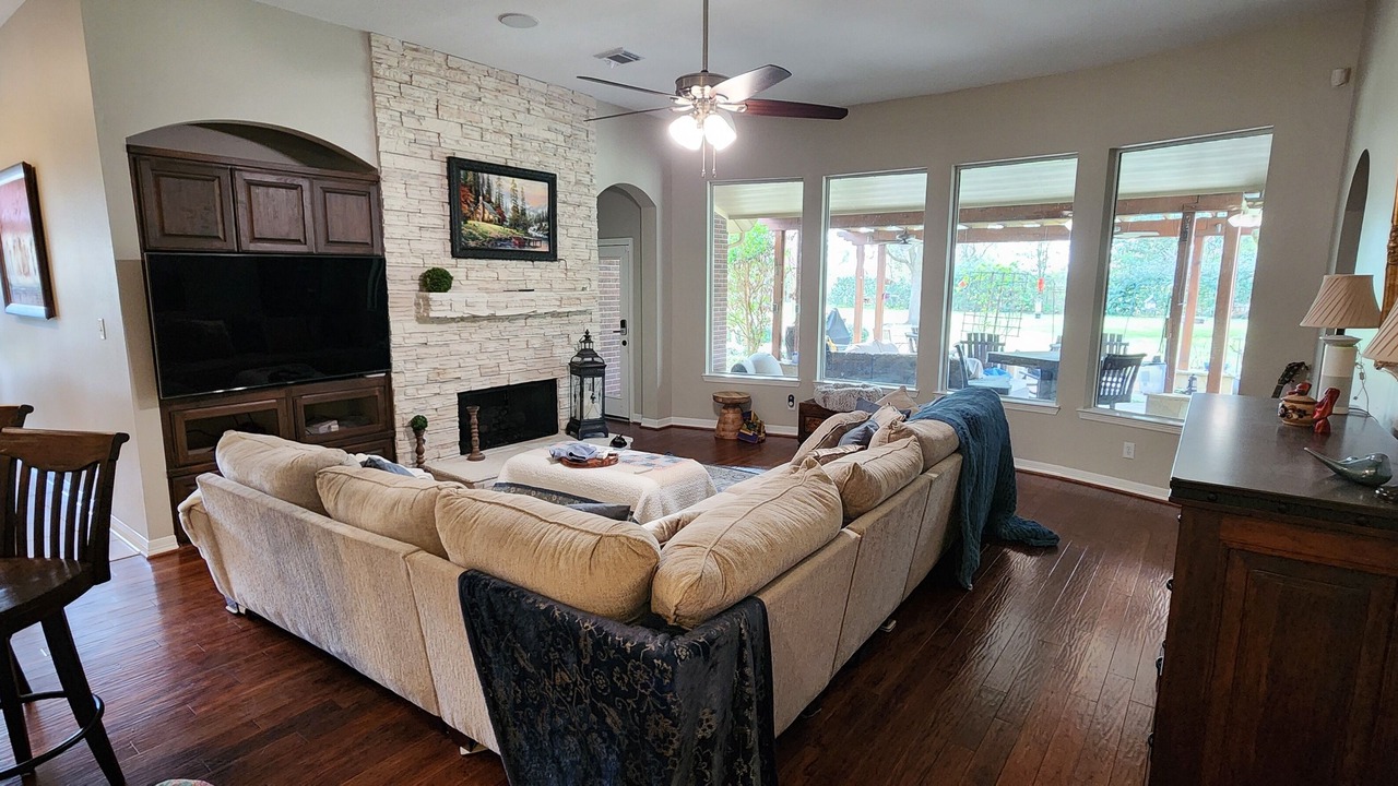 Photo of Livingroom in Cypress