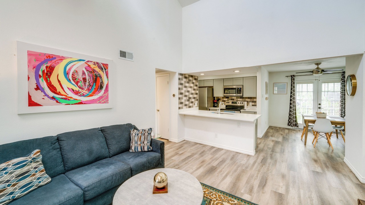 Photo of Livingroom in Vickery Meadow