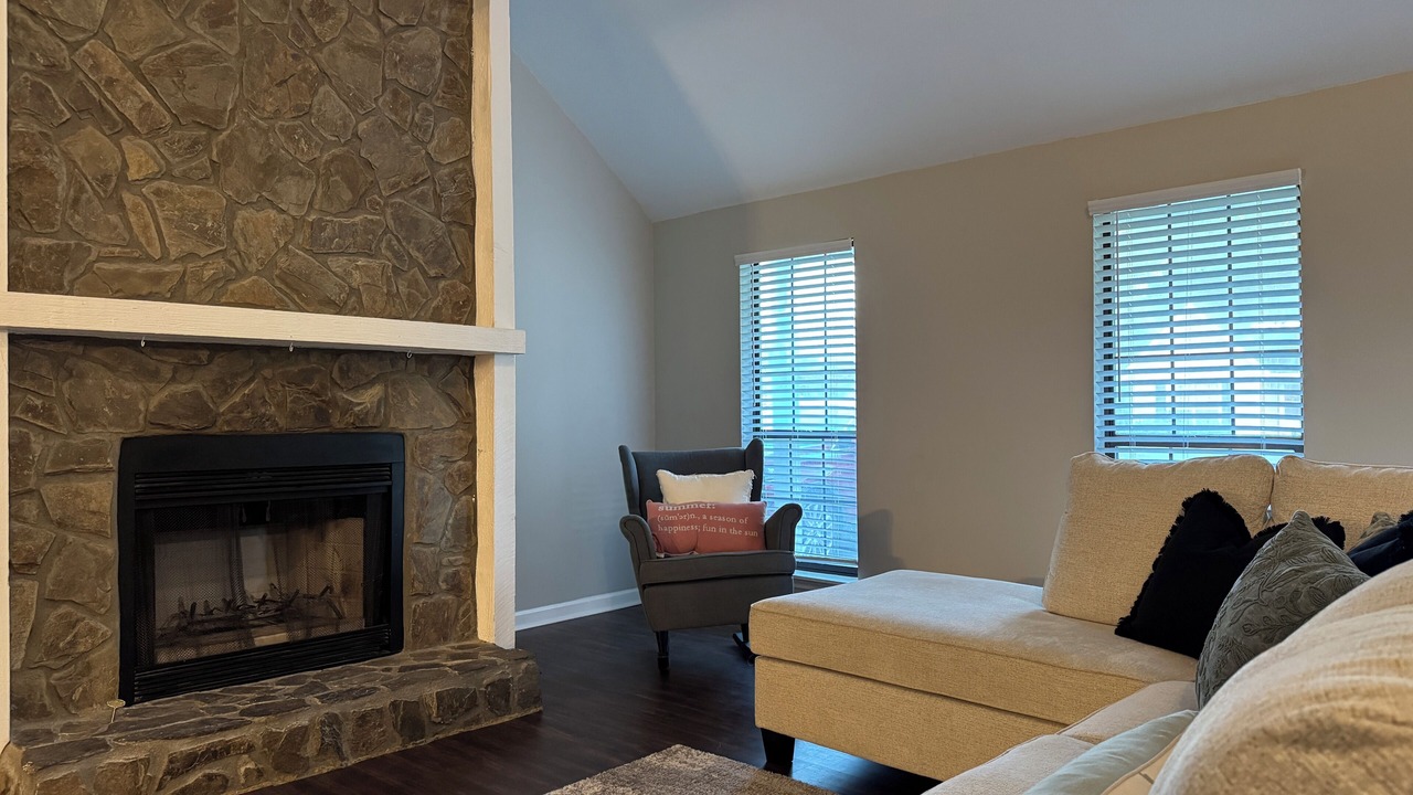 Photo of Livingroom in North Charleston