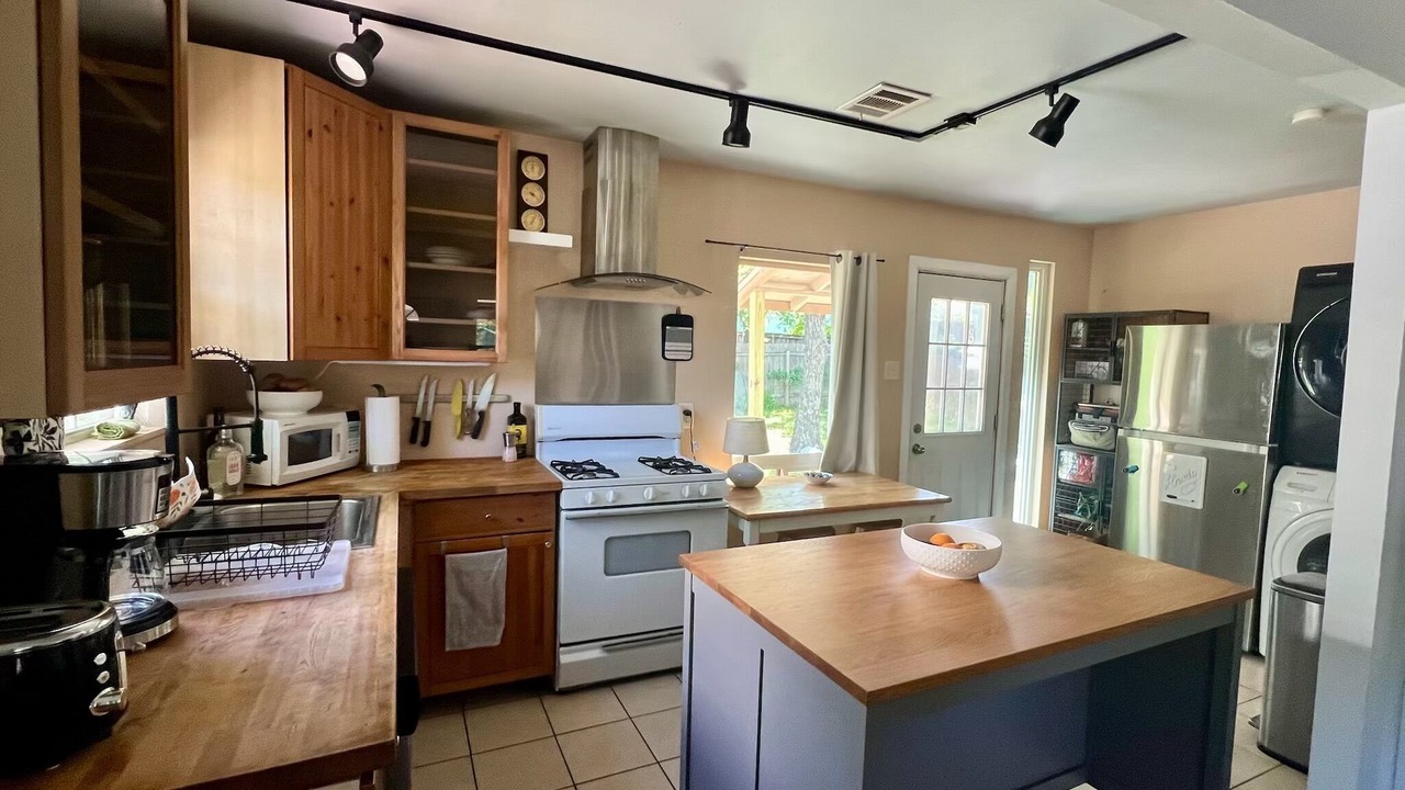 Photo of Kitchen in Chestnut