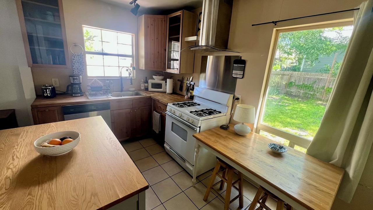 Photo of Kitchen in Chestnut