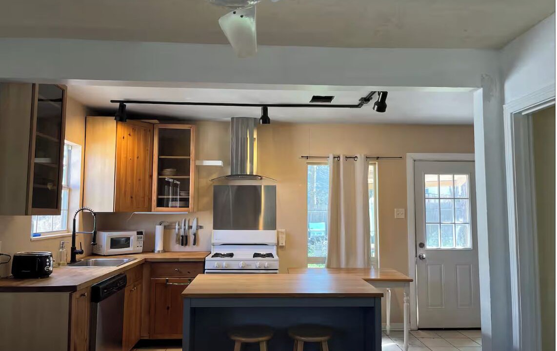 Photo of Kitchen in Chestnut