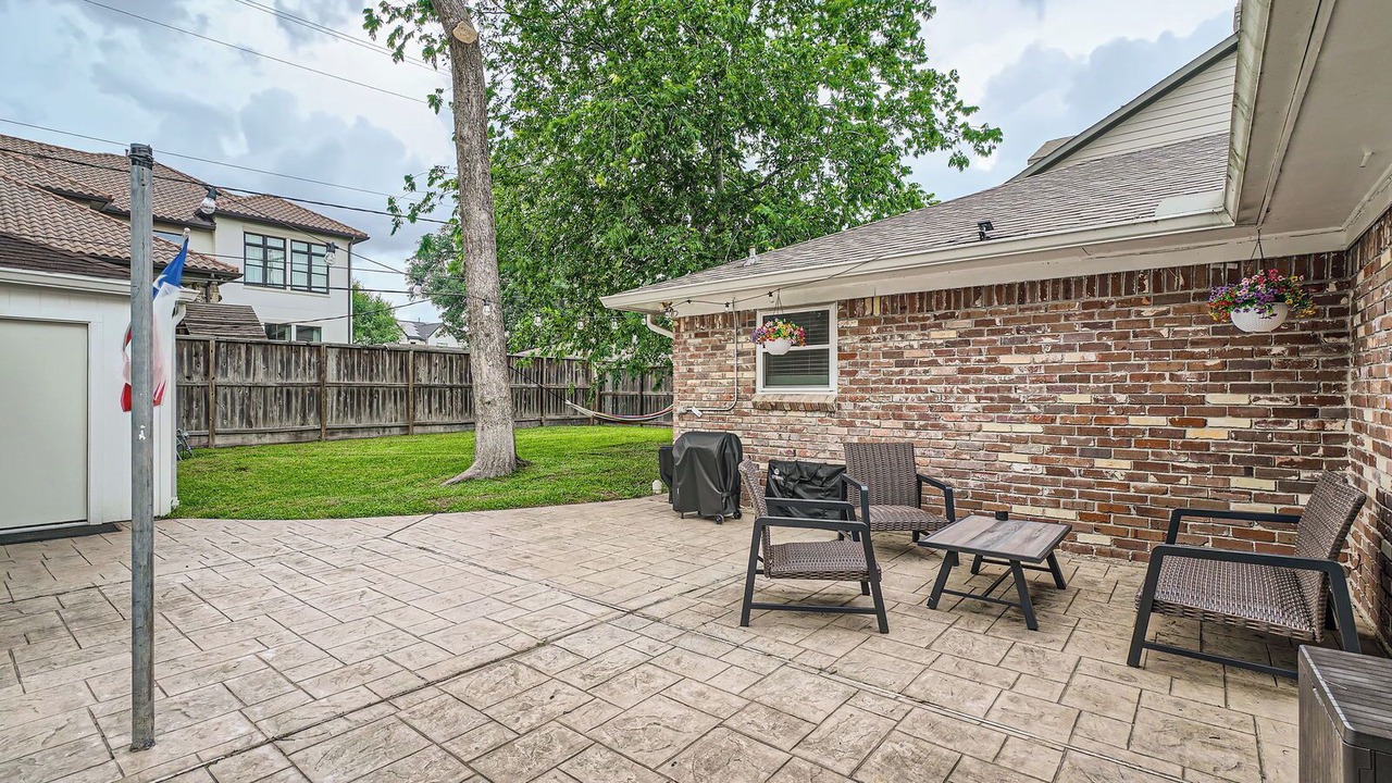 Photo of Patio Balcony in Braeswood Place