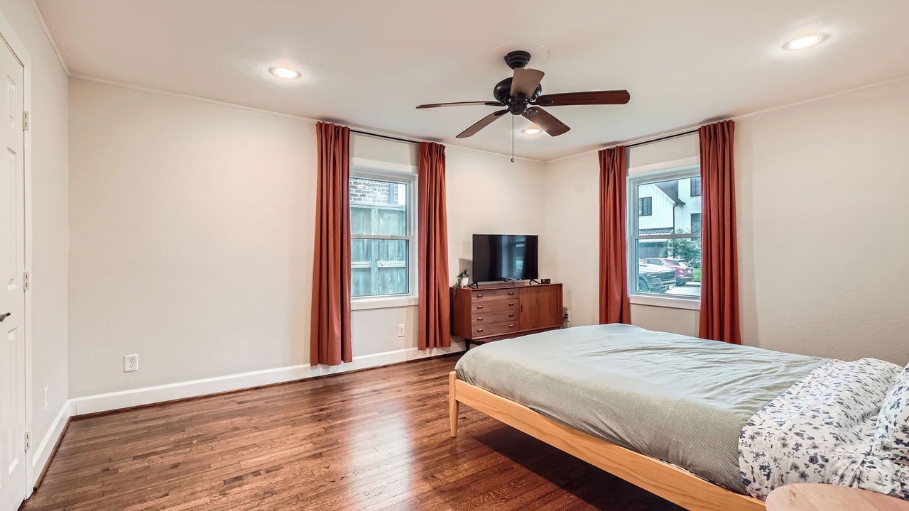 Photo of Bedroom in Braeswood Place