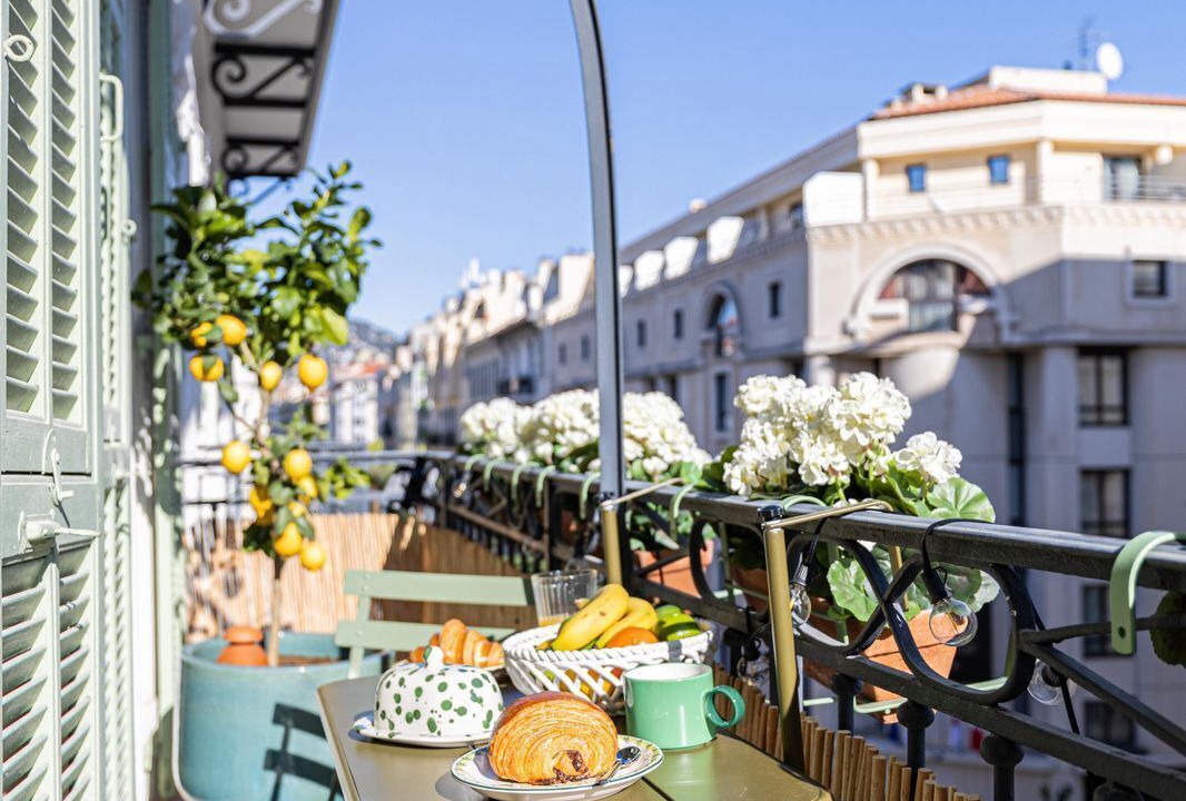 Photo of Outdoor in Jean-Medecin