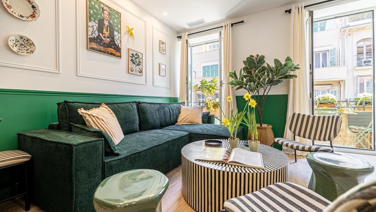 Photo of Livingroom in Jean-Medecin