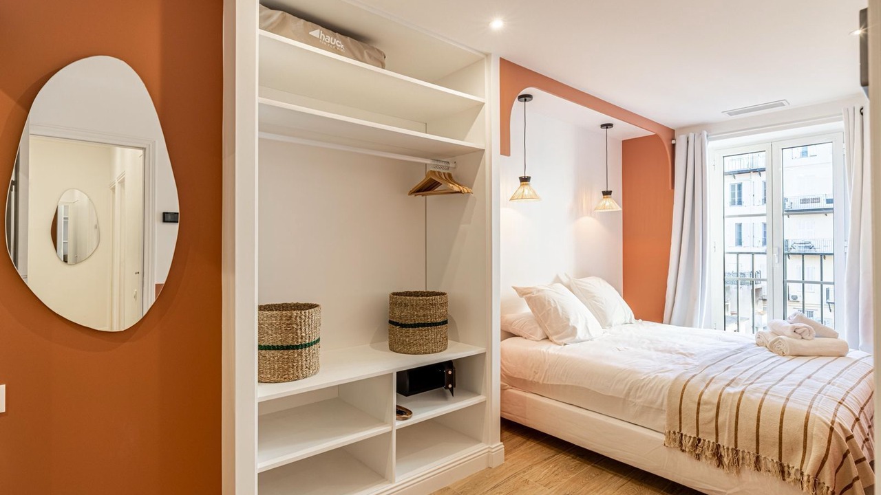 Photo of Bedroom in Jean-Medecin