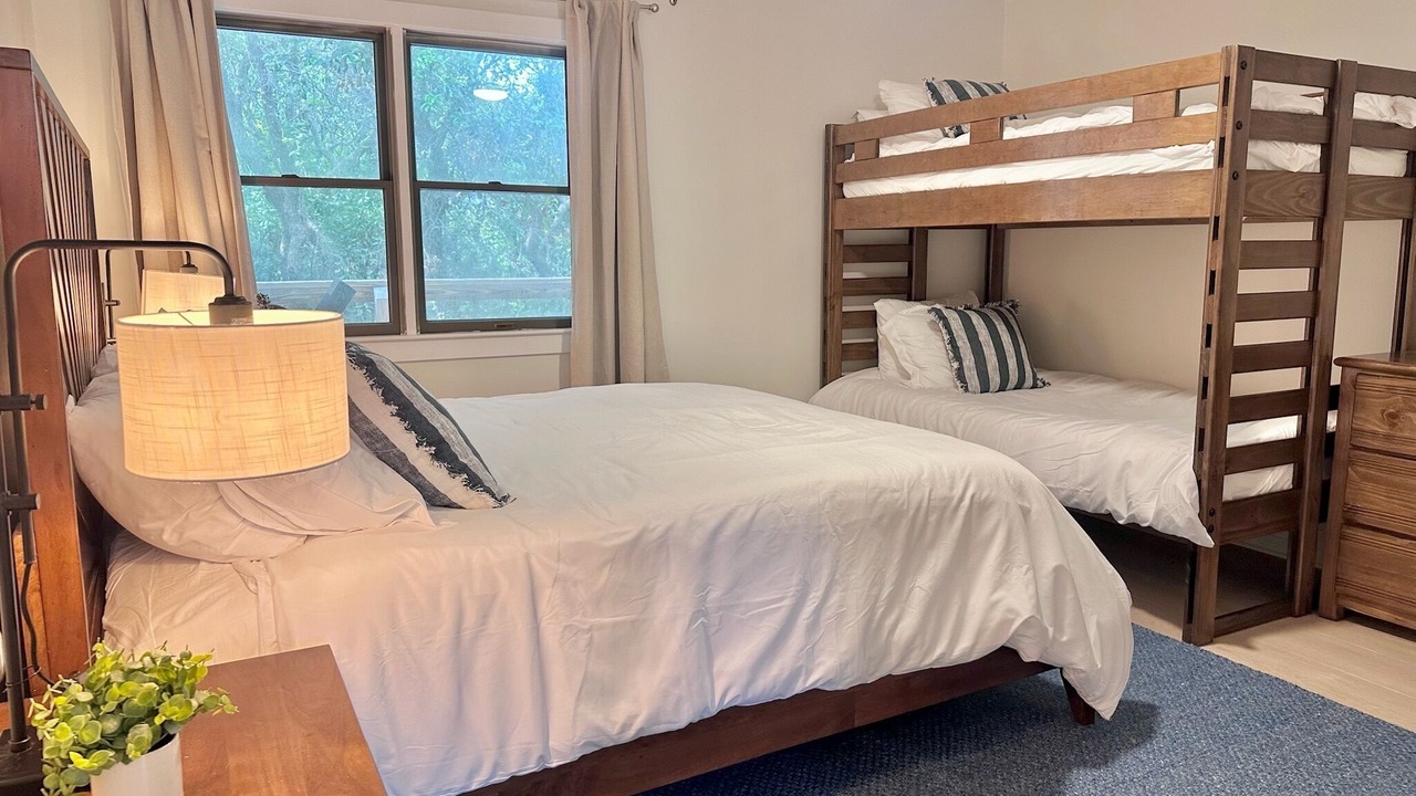Photo of Bedroom in Pine Knoll Shores