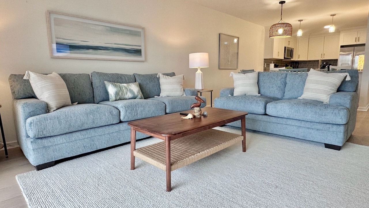 Photo of Livingroom in Pine Knoll Shores