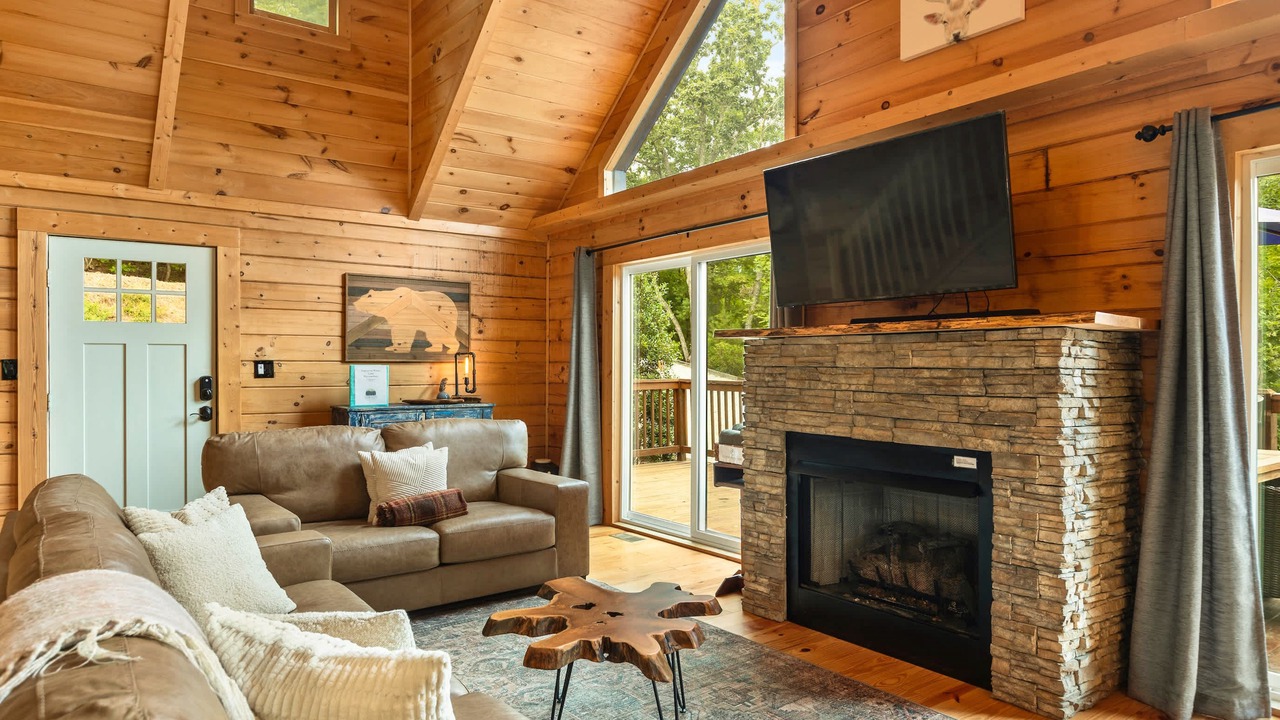 Photo of Livingroom in Lake Lure