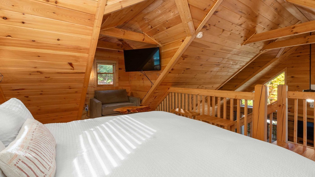 Photo of Bedroom in Lake Lure