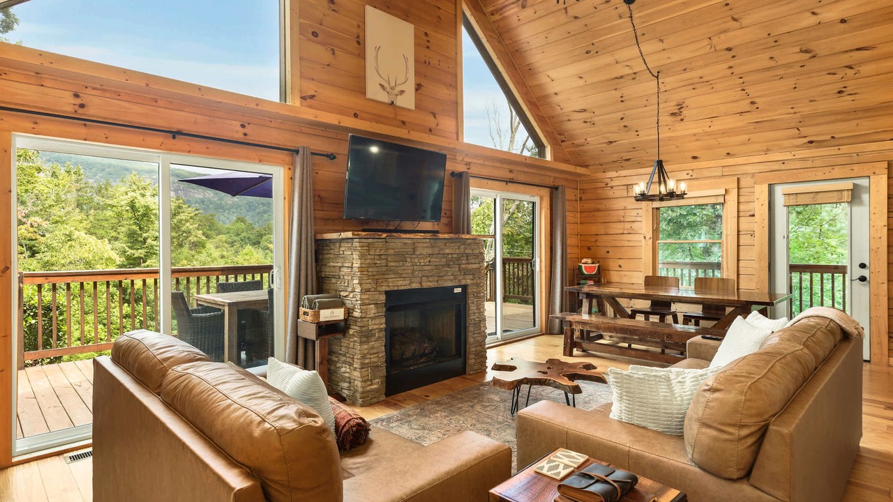 Photo of Livingroom in Lake Lure