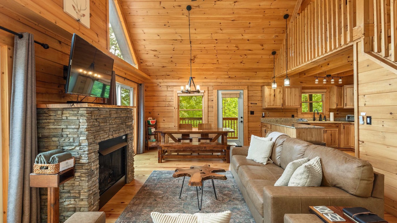 Photo of Livingroom in Lake Lure