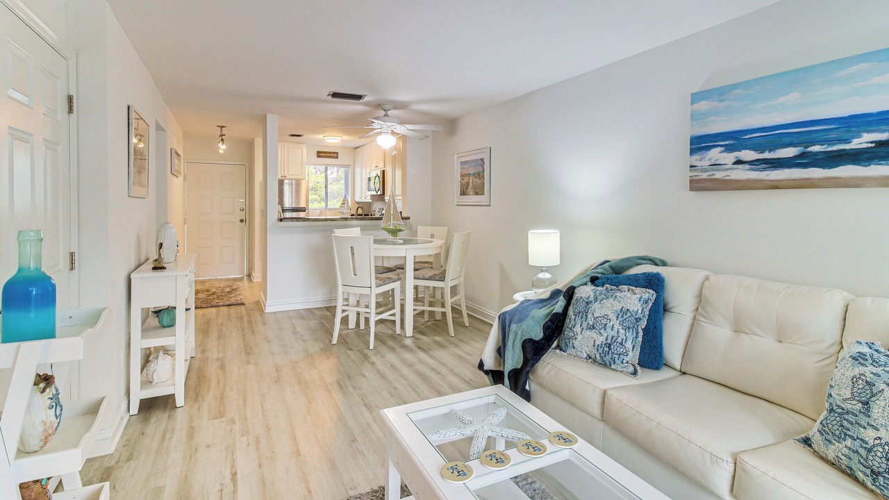 Photo of Livingroom in Rock Harbor