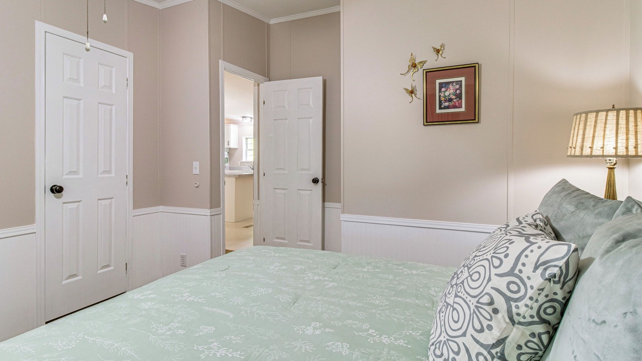 Photo of Bedroom in Elizabeth